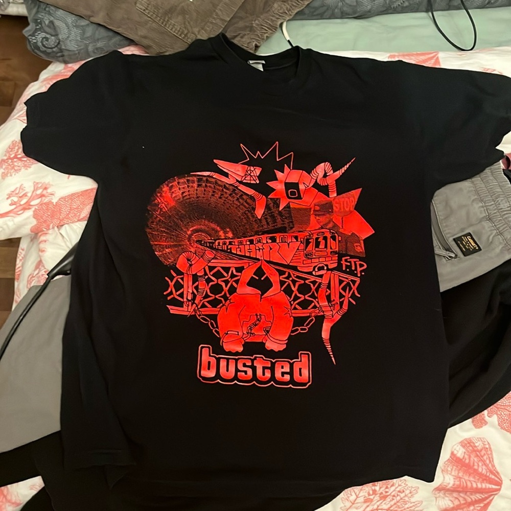 Gildan Hammer custom T-shirt